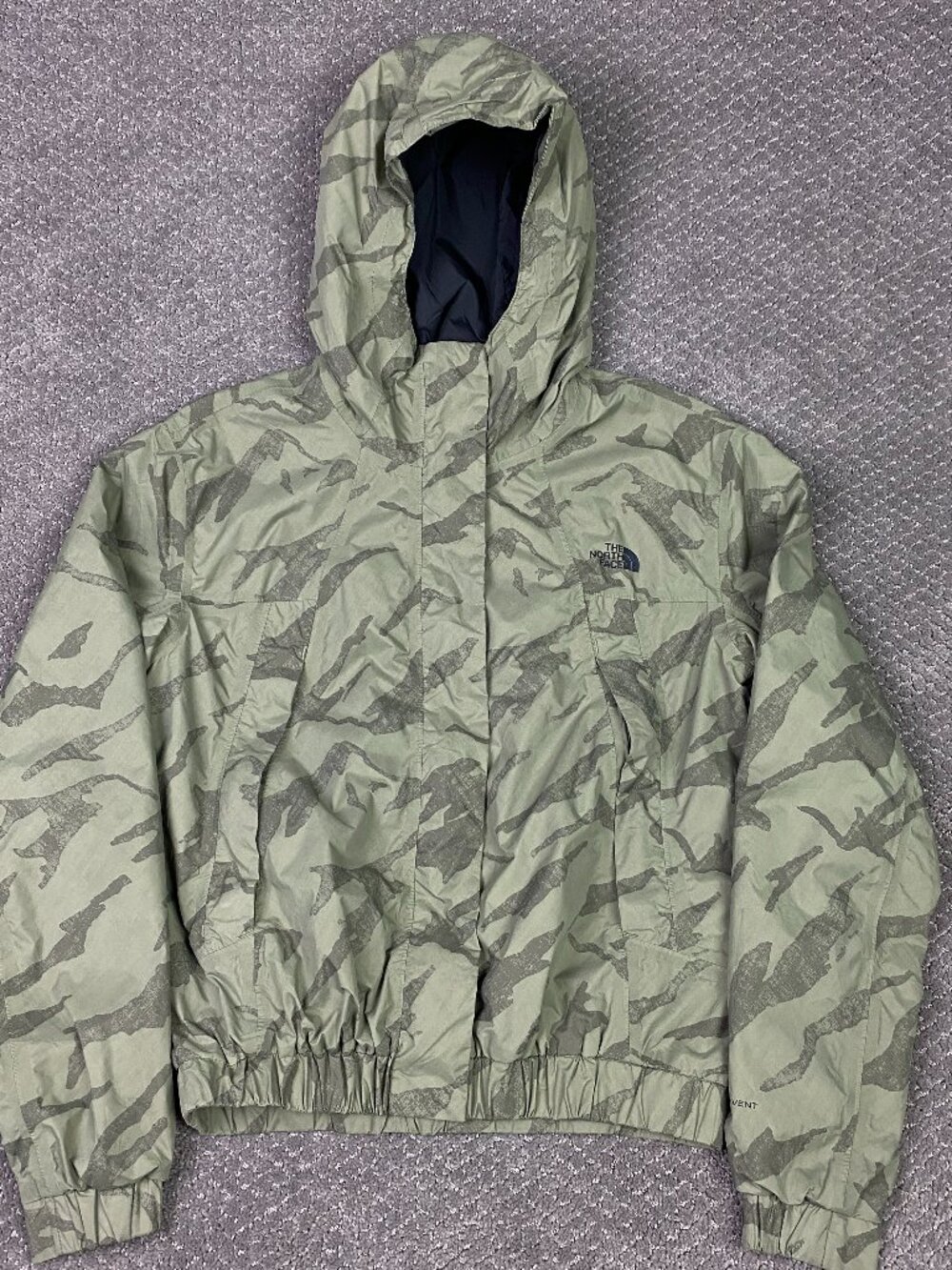 The North Face Precita Rain Jacket Womens Small Green Camo Waterproof DryVent